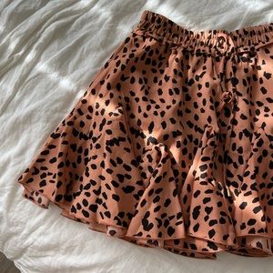 STORETS Dotted Floaty Skirt